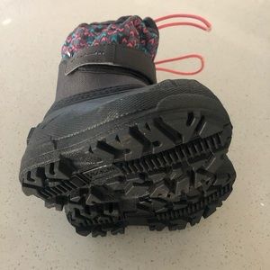Columbia Tundra Toddler snowboots size 5
